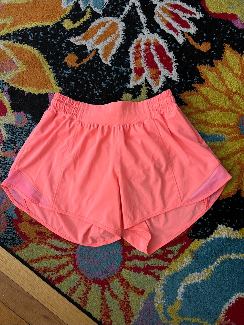 Lululemon Athletica Hotty Hot Short Women’s 6